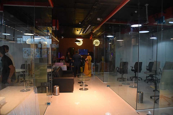 https://cache.careers360.mobi/media/colleges/social-media/media-gallery/40298/2021/9/18/Campus inside View of Ant Academy Mumbai_Campus-View.jpg